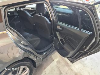 Ford Focus 1.0 EBH Titanium picture 30