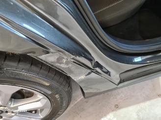 Ford Focus 1.0 EBH Titanium picture 34