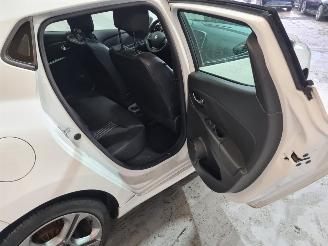 Renault Clio 0.9 TCe Bose picture 15