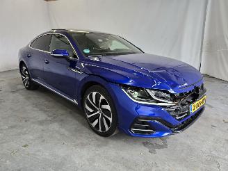 Vrakbiler auto Volkswagen Arteon 1.4 TSI eHy R Bns+ 2022/4