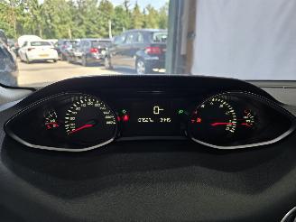 Peugeot 308 1.2 PureTech Style picture 21
