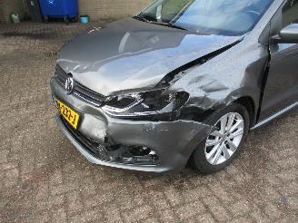 Volkswagen Polo 1.0 First Edition drs picture 12