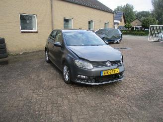 Volkswagen Polo 1.0 First Edition drs picture 1