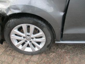 Volkswagen Polo 1.0 First Edition drs picture 15