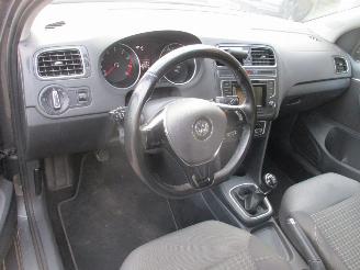 Volkswagen Polo 1.0 First Edition drs picture 19