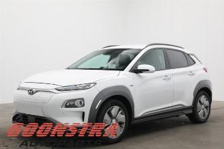 Coche siniestrado Hyundai Kona Kona (OS), SUV, 2017 / 2023 39 kWh 2019/12