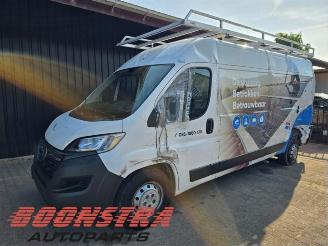 Salvage car Opel Movano Movano, Van, 2021 2.2 D 140 2023/6