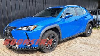 Vrakbiler auto Lexus UX UX, SUV, 2019 250h 2.0 16V 2022/6
