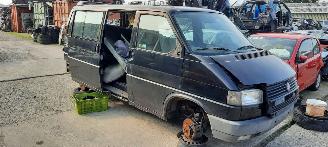 disassembly passenger cars Volkswagen Transporter T4 2.4 d 1997/1