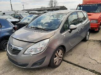 Salvage car Opel Meriva 1.7 2011/3
