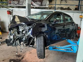 Vrakbiler auto Peugeot 208  2015/8
