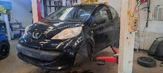Vrakbiler auto Peugeot 107 1.0 12v 2008/1