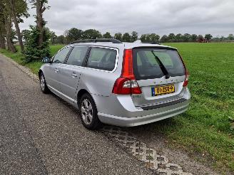 Volvo V-70  picture 5