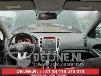 Kia Cee d Cee'd Sporty Wagon (EDF), Combi, 2007 / 2012 1.4 16V picture 17