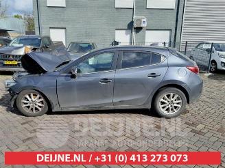 Mazda 3 3 (BM/BN), Hatchback, 2013 / 2019 2.0 SkyActiv-G 120 16V picture 4