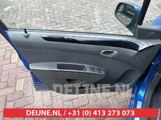 Chevrolet Spark Spark (M300), Hatchback, 2010 1.0 16V Bifuel picture 9