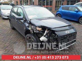 Vrakbiler auto Hyundai Bayon Bayon, SUV, 2021 1.0 T-GDI 12V Mild Hybrid 48V 2023/12
