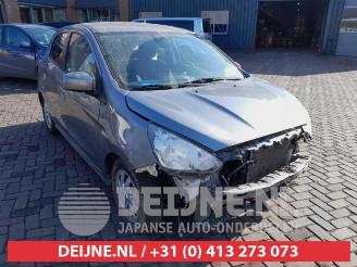 Vrakbiler auto Mitsubishi Space-star Space Star (A0), Hatchback, 2012 1.0 12V 2018/6