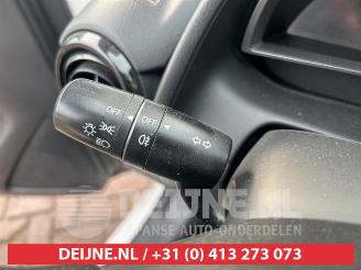 Mazda 2 2 (DJ/DL), Hatchback, 2014 1.5 SkyActiv-G 75 picture 14