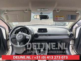 Mazda 2 2 (DJ/DL), Hatchback, 2014 1.5 SkyActiv-G 75 picture 24