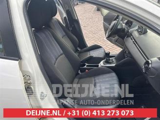 Mazda 2 2 (DJ/DL), Hatchback, 2014 1.5 SkyActiv-G 75 picture 21