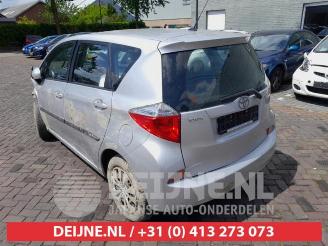 Toyota Verso S Verso S, MPV, 2010 / 2016 1.33 16V Dual VVT-I picture 5