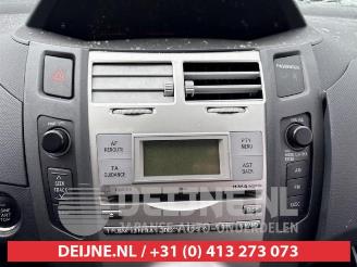 Toyota Yaris Yaris II (P9), Hatchback, 2005 / 2014 1.8 16V VVT-i TS picture 10