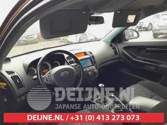 Kia Pro cee d Pro cee'd (EDB3), Hatchback 3-drs, 2008 / 2012 1.4 CVVT 16V picture 15