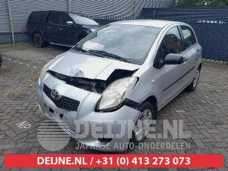 Toyota Yaris Yaris II (P9), Hatchback, 2005 / 2014 1.0 12V VVT-i picture 3