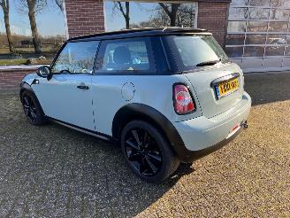 Schadeauto Mini Cooper 1.6 90kw Business Line 2013/5