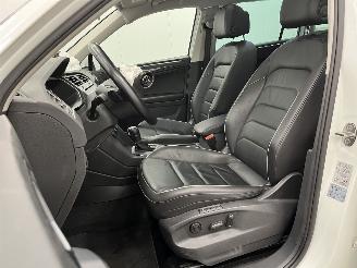Volkswagen Tiguan 2.0 TDI DSG R-Line Panoramadak Navi Clima picture 8