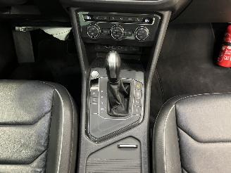 Volkswagen Tiguan 2.0 TDI DSG R-Line Panoramadak Navi Clima picture 13