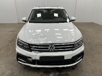 Volkswagen Tiguan 2.0 TDI DSG R-Line Panoramadak Navi Clima picture 5