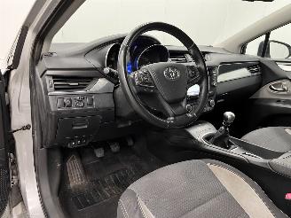 Toyota Avensis 1.6 D-4D-F Navi Clima picture 7