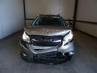 Peugeot 2008 1.2 VTI picture 4