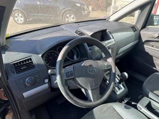 Opel Zafira Zafira (M75), MPV, 2005 / 2015 2.2 16V Direct Ecotec picture 4