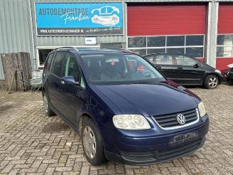 Salvage car Volkswagen Touran Touran (1T1/T2), MPV, 2003 / 2010 1.6 FSI 16V 2004/4
