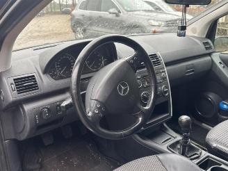 Mercedes A-klasse A (W169), Hatchback, 2004 / 2012 1.7 A-170 5-Drs. picture 4