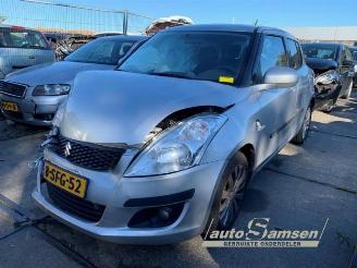 Vrakbiler auto Suzuki Swift Swift (ZA/ZC/ZD), Hatchback, 2010 / 2017 1.2 16V 2013/9