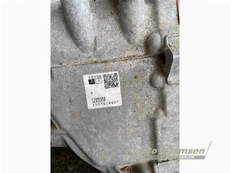 Volvo V-60 V60 Cross Country I (FZ), Combi, 2010 / 2018 2.0 D4 16V picture 21