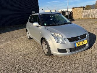 Suzuki Swift  picture 3