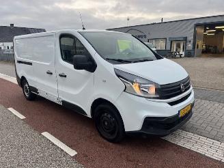krockskadad bil auto Renault Trafic TALENTO 2.0 DCI 107KW L2H1 LANG AIRCO KLIMA NAVI 2020/3