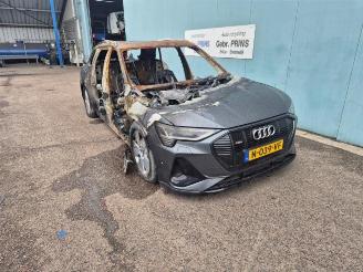 Uttjänta bilar auto Audi E-tron E-tron (GEN), SUV, 2018 50 quattro 2021/12