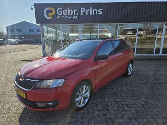 skadebil auto Skoda Rapid 1.2 TSI Combi/o  Benzine 1.197cc 63kW (86pk) FWD 2014/7