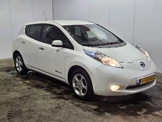 Damaged car Nissan Leaf Leaf Hatchback  Elektrisch  80kW (109pk) FWD 2016/3