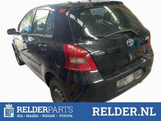 Toyota Yaris Yaris II (P9), Hatchback, 2005 / 2014 1.3 16V VVT-i picture 4