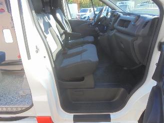 Opel Vivaro 3x Ambulance, Airco, Cruise control, 2x schuifdeur picture 21