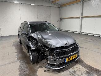 Skoda Octavia 1.5TSI 85kW MHEV Business Edition picture 3