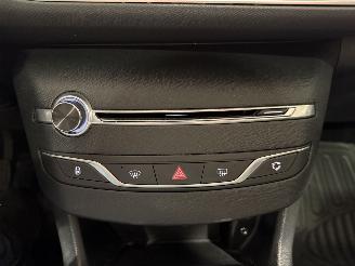 Peugeot 308 1.2 96kW PureTech Style Airco Navi picture 19