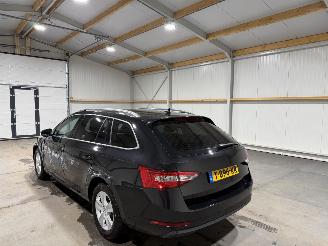 Skoda Superb 1.5TSI 110kW Automaat ACT Business Edition picture 12